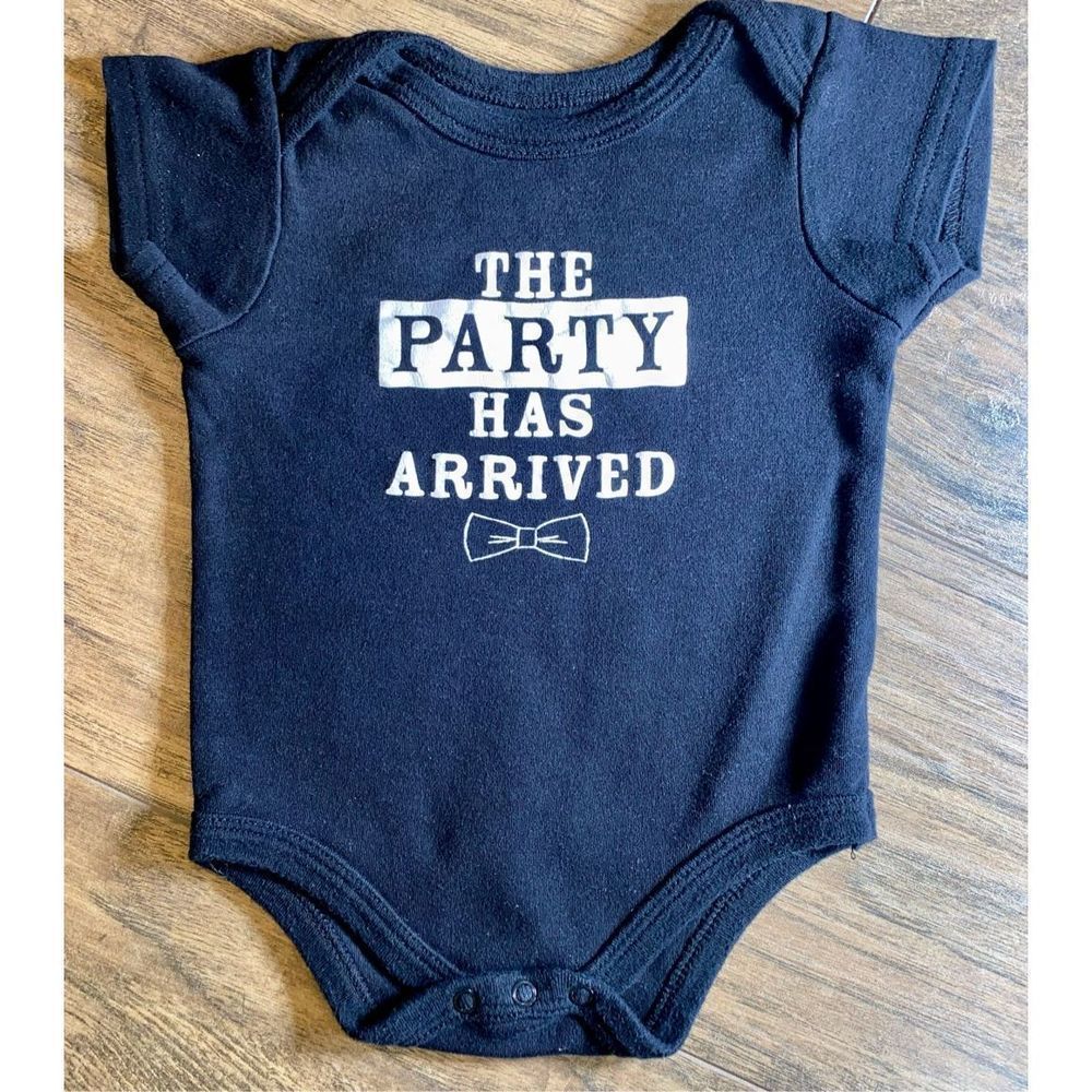 Infant Baby Little Treasures Tuxedo Style Body Suit One Piece 6-9 Months